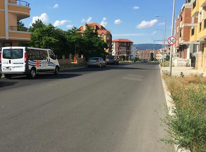 Hostel Cherno More *